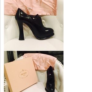Prada Scarpo Nero Black Heels. I wore them once!